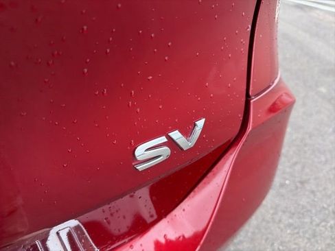 Used 2018 Nissan Rogue SV w/ Premium Package image 9