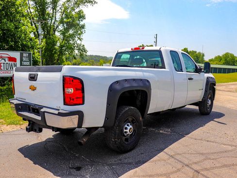 Used 2013 Chevrolet Silverado 2500 W/T w/ Snow Plow Prep Package image 3