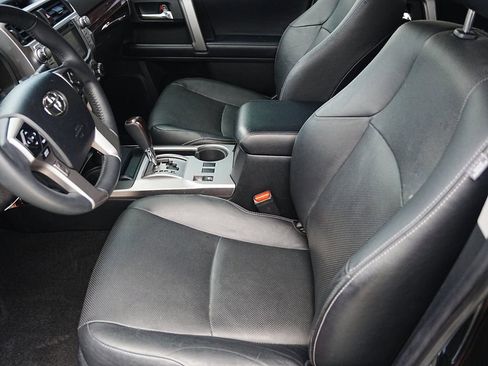 Used 2018 Toyota 4Runner Limited AWD/4WD image 11
