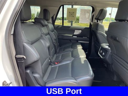 Used 2025 Ford Expedition Max Active AWD/4WD image 38