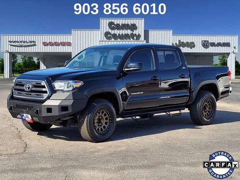 Used 2017 Toyota Tacoma SR5 image 3