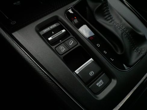Certified 2026 Honda CR-V EX image 28