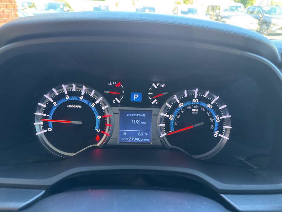 Used 2015 Toyota 4Runner Limited AWD/4WD image 33