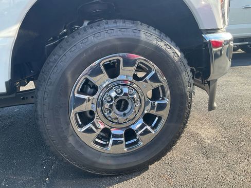 New 2026 Ford F250 King Ranch w/ Chrome Package image 10