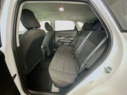 Used 2025 Hyundai Kona SEL AWD/4WD image 29