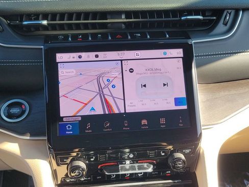 New 2025 Jeep Grand Cherokee L Limited w/ Black Appearance Package image 25