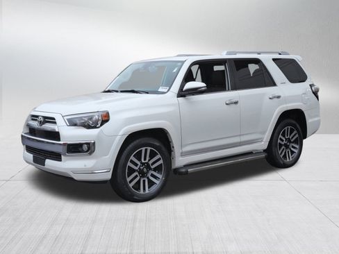 Used 2020 Toyota 4Runner Limited image 3