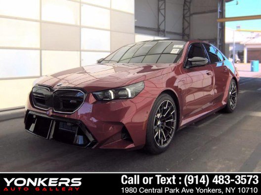 Used 2026 BMW M5 w/ Carbon Package AWD/4WD image 1