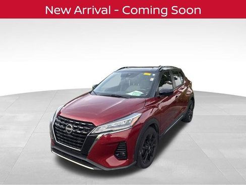 Certified 2023 Nissan Kicks SR w/ SR Premium Package FWD image 1