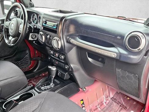 Used 2013 Jeep Wrangler Sport AWD/4WD image 19