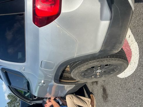 Used 2018 GMC Acadia SLT image 7