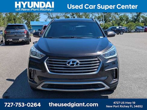 Used 2017 Hyundai Santa Fe SE FWD image 8