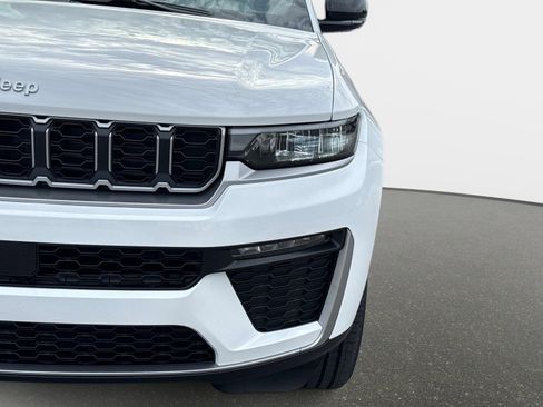 New 2026 Jeep Grand Cherokee Limited image 10