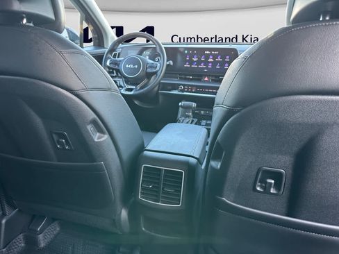 Used 2025 Kia Sportage EX FWD image 18