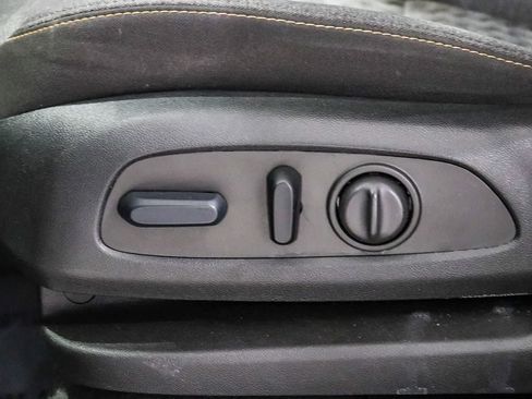 Used 2023 Chevrolet Equinox LT FWD image 20