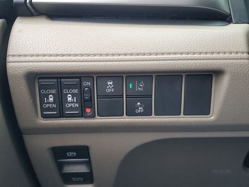 Used 2019 Honda Odyssey EX image 26