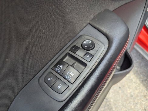 Used 2015 Dodge Challenger R/T w/ Quick Order Package 28B R/T RWD image 9