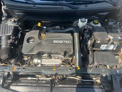 Used 2020 Chevrolet Equinox LT FWD image 23