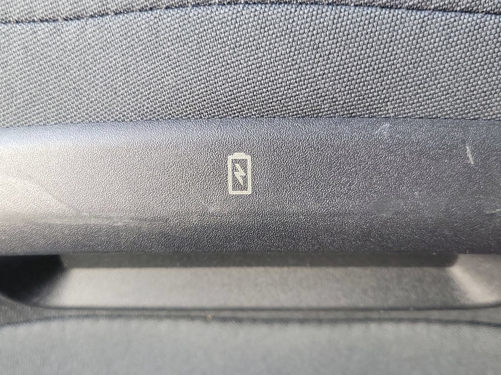 Used 2025 Ford Expedition Active RWD image 19