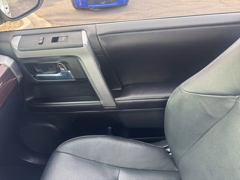 Used 2017 Toyota 4Runner Limited image 16