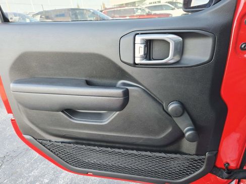 Used 2024 Jeep Gladiator Sport image 35