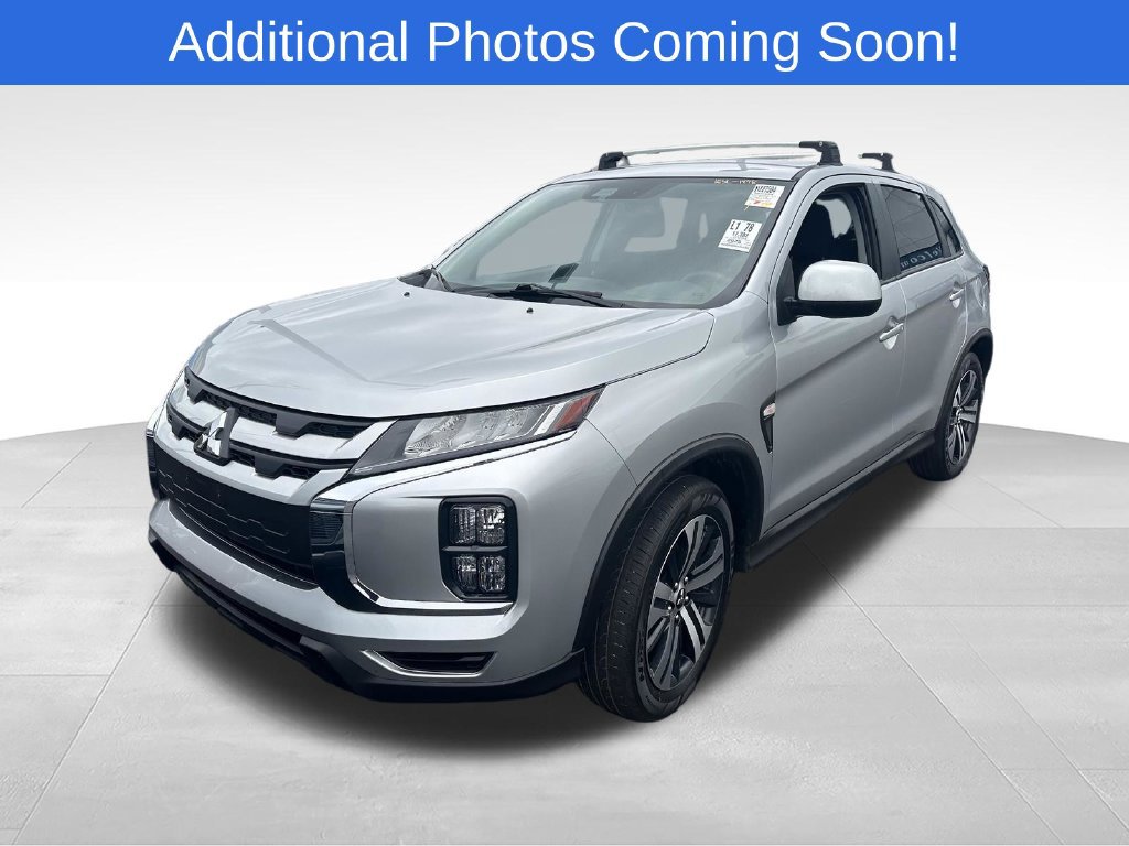 Used 2025 Mitsubishi Outlander Sport ES AWD/4WD image 2