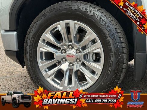 Used 2025 GMC Sierra 1500 Denali w/ Technology Package AWD/4WD image 11