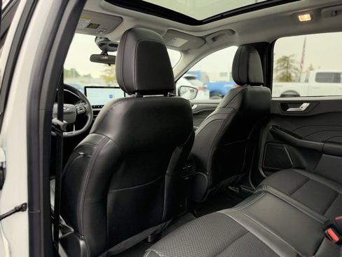 New 2025 Ford Escape SE image 26