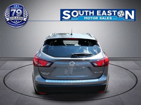 Used 2018 Nissan Rogue Sport SL w/ SL Premium Package AWD/4WD image 4