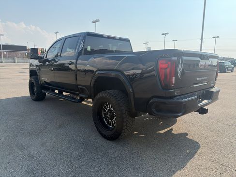 Used 2023 GMC Sierra 3500 AT4 AWD/4WD image 3