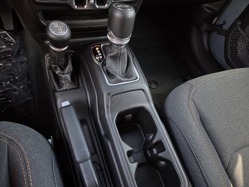 New 2026 Jeep Wrangler Unlimited Sport AWD/4WD image 9