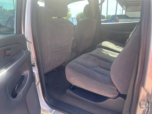 Used 2005 Chevrolet Silverado 3500 LS w/ Heavy-Duty Power Package image 15