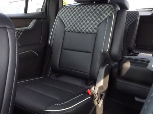 New 2026 GMC Acadia Denali w/ Super Cruise Package image 13