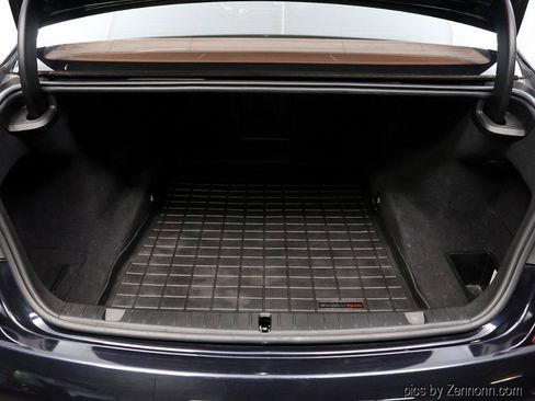 Used 2018 BMW 750i xDrive AWD/4WD image 32