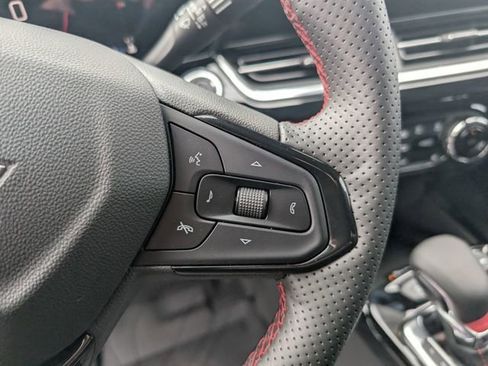 New 2026 Chevrolet Trax RS w/ Sunroof Package FWD image 18