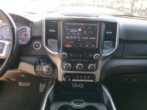 Used 2022 RAM 2500 Big Horn w/ Level A Equipment Group AWD/4WD image 17