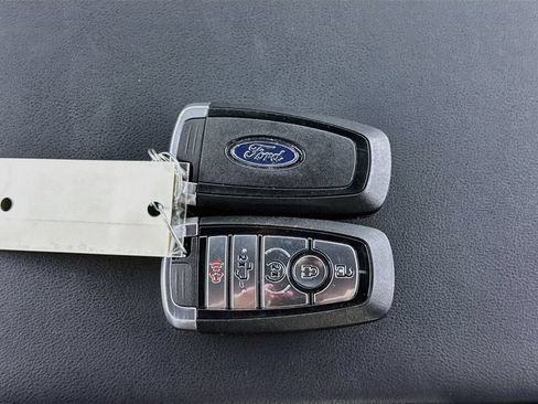 Used 2025 Ford F150 Raptor AWD/4WD image 39