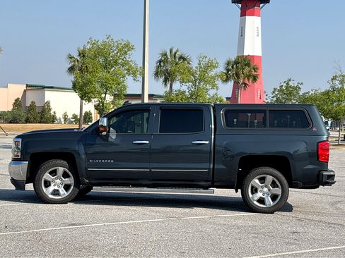Used 2018 Chevrolet Silverado 1500 LT w/ All Star Edition RWD image 19