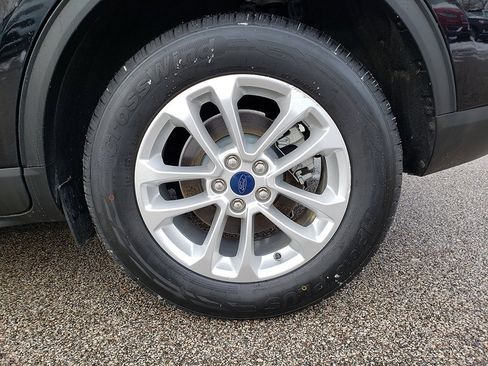 Certified 2021 Ford Escape SE image 15