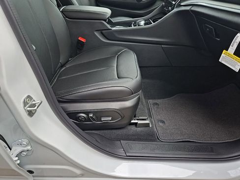 New 2025 Jeep Grand Cherokee L Limited w/ Luxury Tech Group II image 82