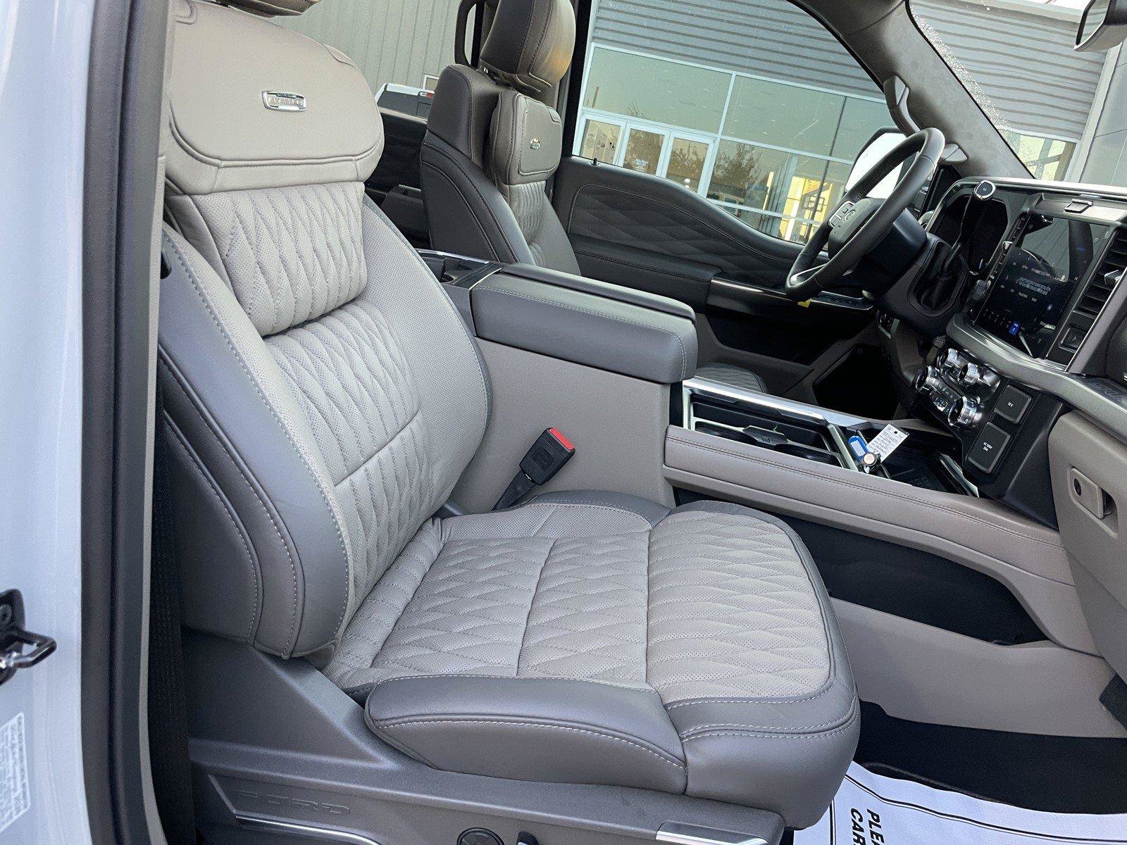 New 2026 Ford F250 Platinum w/ Platinum Plus Package AWD/4WD image 30