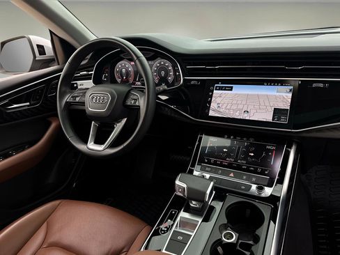Used 2022 Audi Q8 Premium Plus image 10