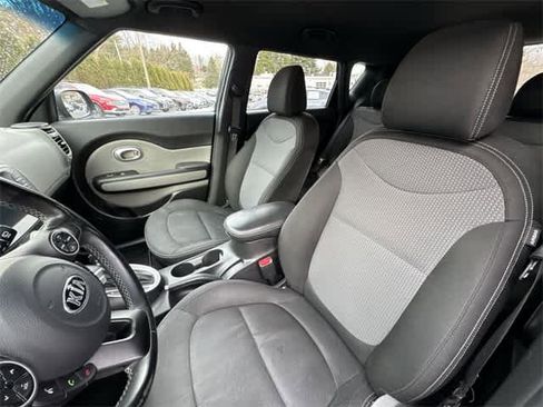 Used 2017 Kia Soul + w/ UVO Package image 15