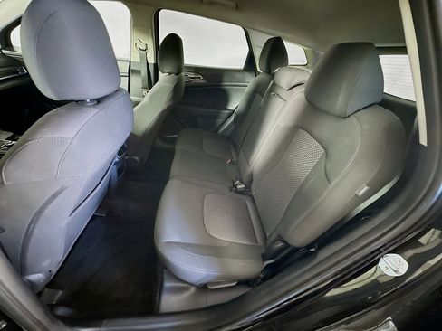 Used 2025 Kia Sportage LX image 26