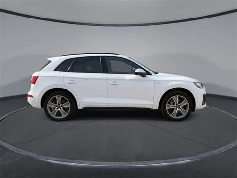 Used 2025 Audi Q5 2.0T Premium image 9