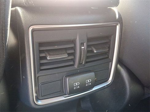 Used 2023 Subaru Forester Limited image 11