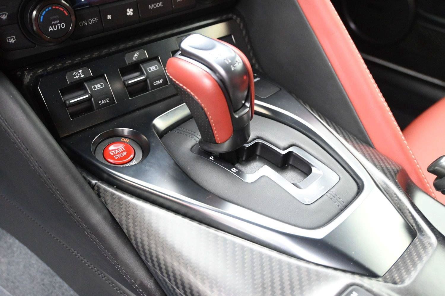 Certified 2024 Nissan GT-R Premium w/ Premium Interior Package AWD/4WD image 5