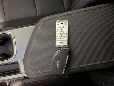 Certified 2024 Chevrolet Equinox EV RS AWD/4WD image 22