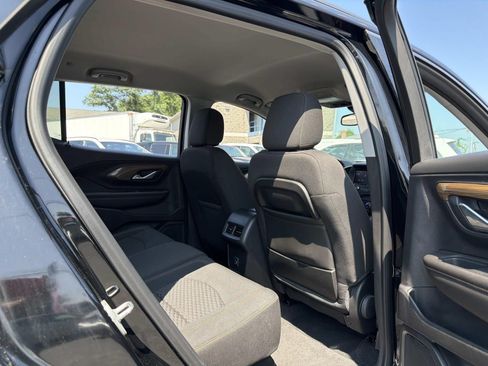 Used 2020 GMC Terrain SLE w/ Driver Convenience Package AWD/4WD image 15