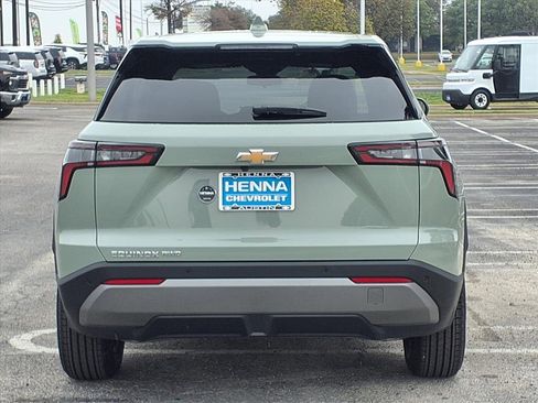New 2026 Chevrolet Equinox LT w/ Convenience Package II image 5